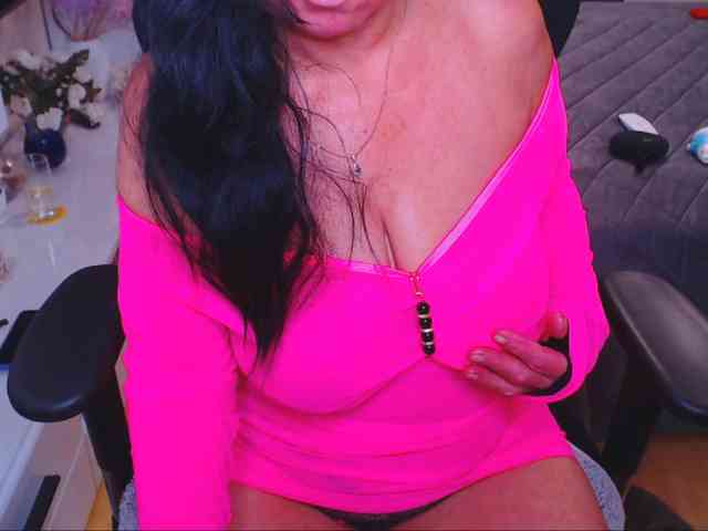xMatureDesire webcam