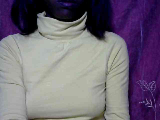 Tinah24 webcam