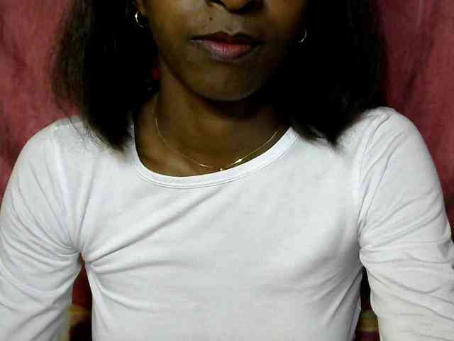 Tinah24 webcam