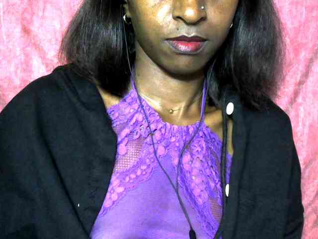 Tinah24 webcam