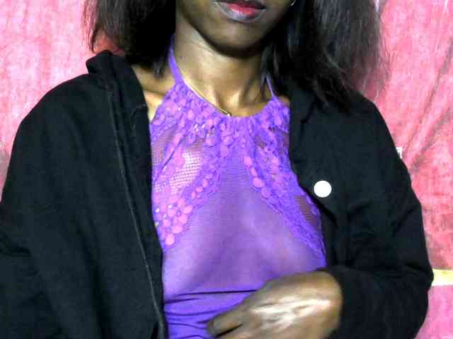Tinah24 webcam