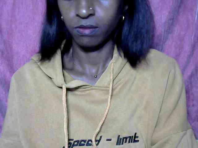 Tinah24 webcam