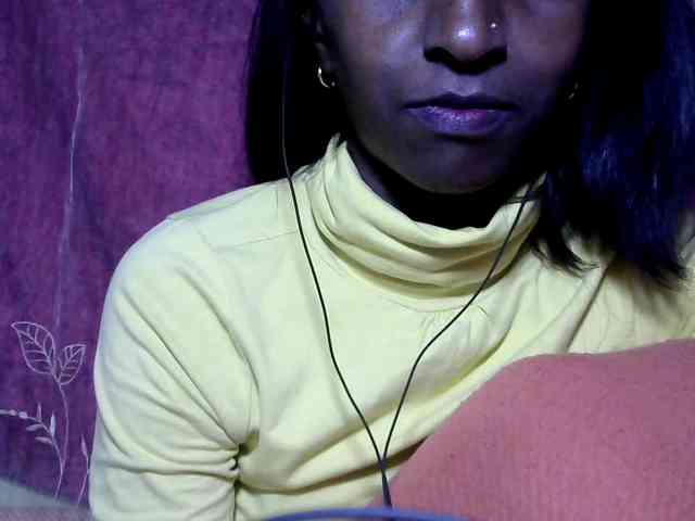 Tinah24 webcam