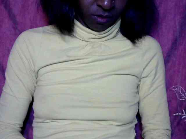Tinah24 webcam