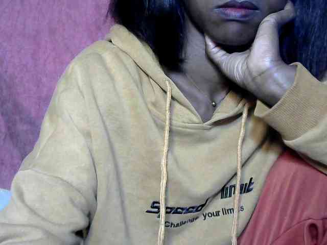 Tinah24 webcam