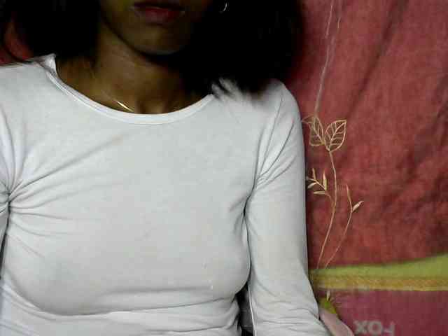 Tinah24 webcam