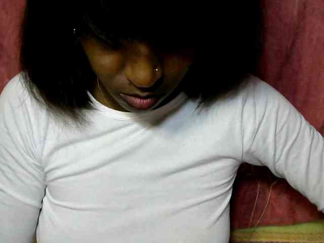 Tinah24 webcam