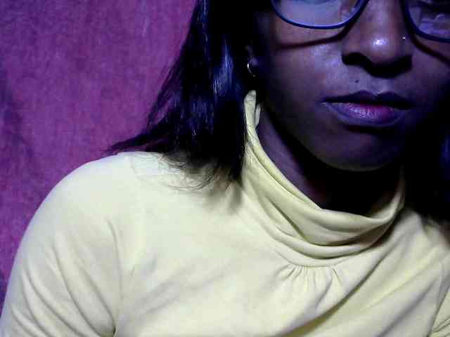 Tinah24 webcam