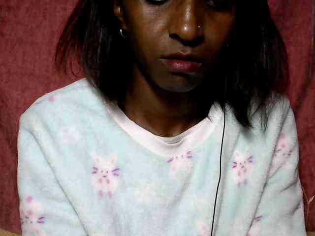 Tinah24 webcam