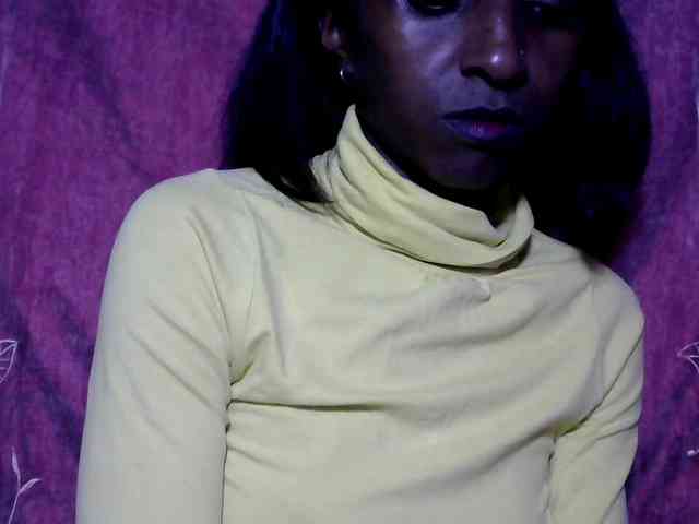 Tinah24 webcam