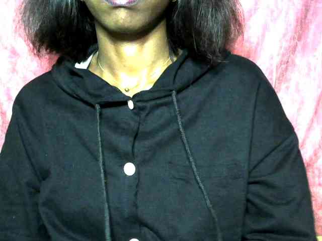Tinah24 webcam