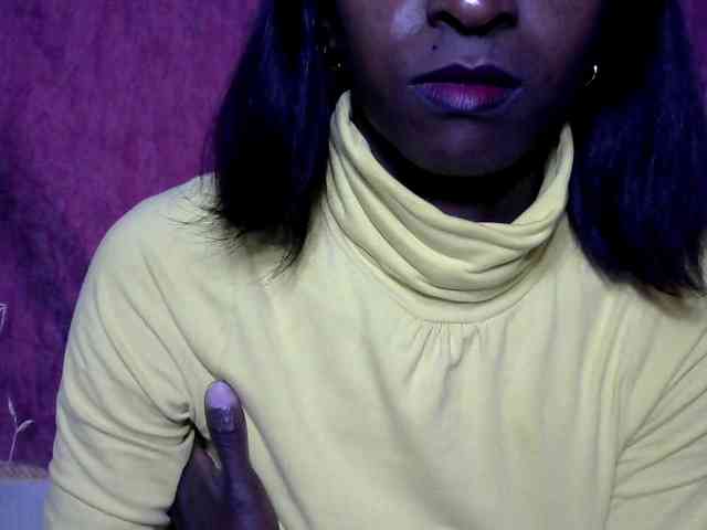 Tinah24 webcam