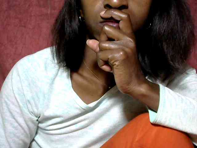 Tinah24 webcam