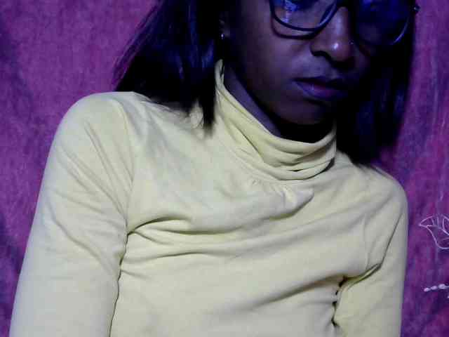 Tinah24 webcam