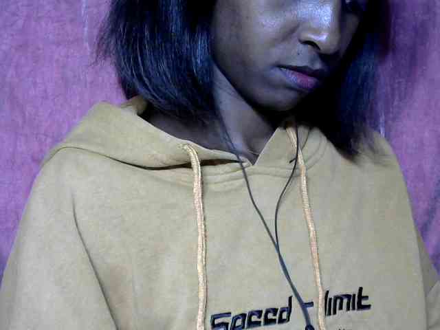 Tinah24 webcam