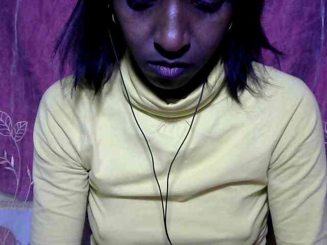 Tinah24 webcam