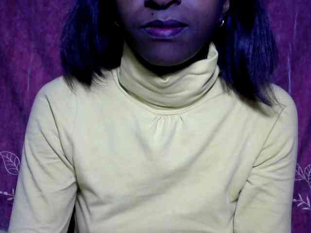 Tinah24 webcam