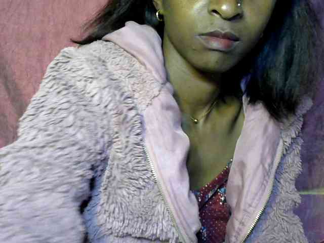 Tinah24 webcam