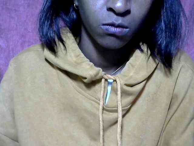 Tinah24 webcam