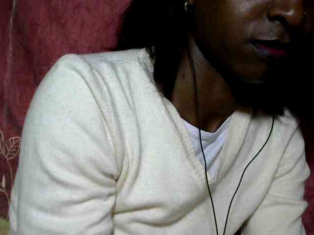 Tinah24 Live Webcam on BongaCams