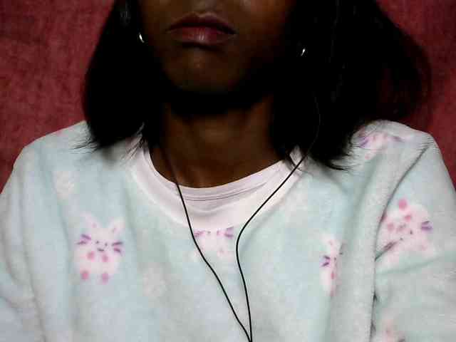 Tinah24 webcam