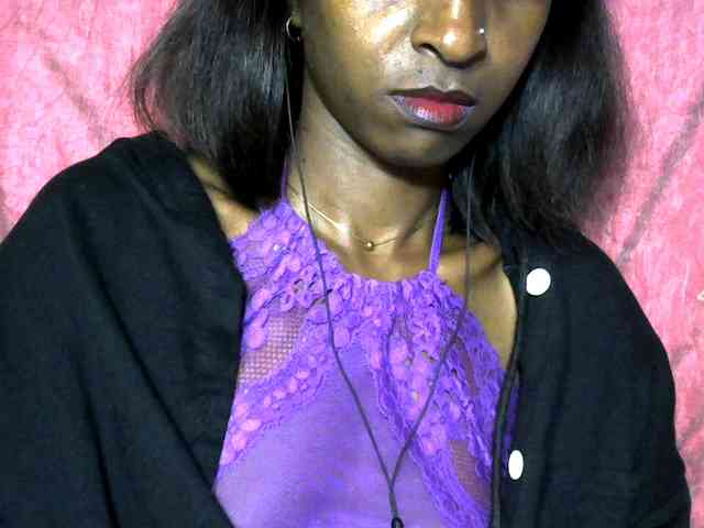 Tinah24 webcam