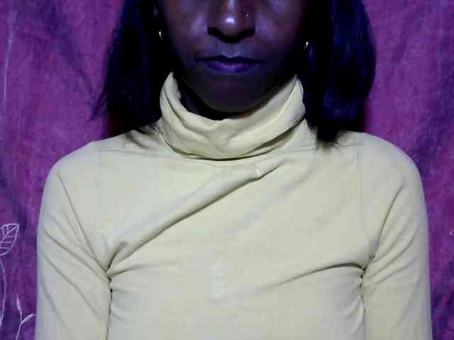 Tinah24 webcam