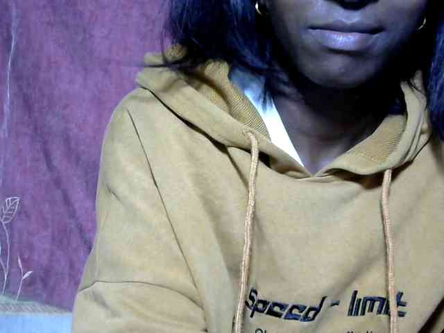 Tinah24 webcam