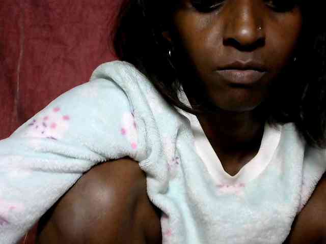 Tinah24 webcam