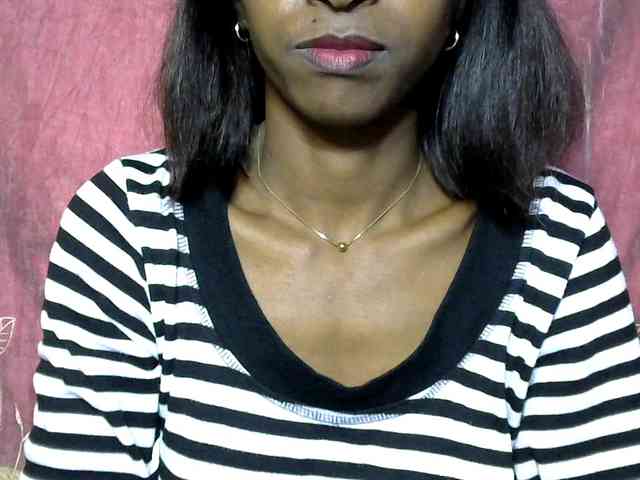Tinah24 webcam