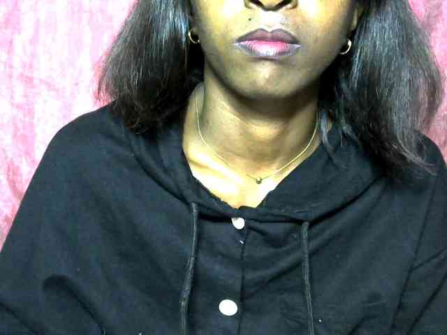 Tinah24 webcam