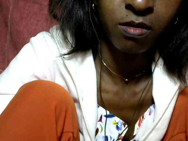 Tinah24 webcam