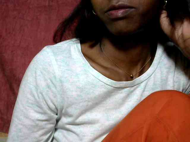 Tinah24 webcam