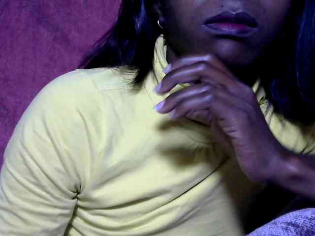 Tinah24 webcam