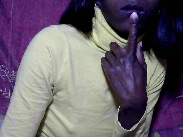 Tinah24 webcam