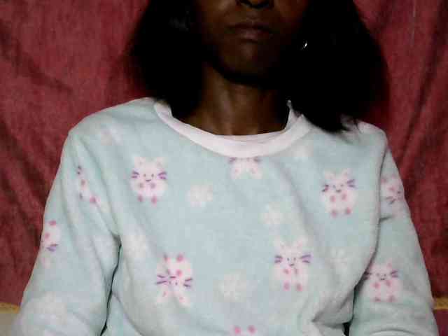 Tinah24 webcam