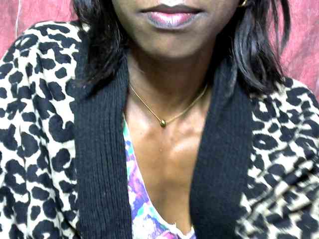 Tinah24 webcam