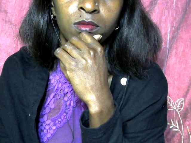 Tinah24 webcam