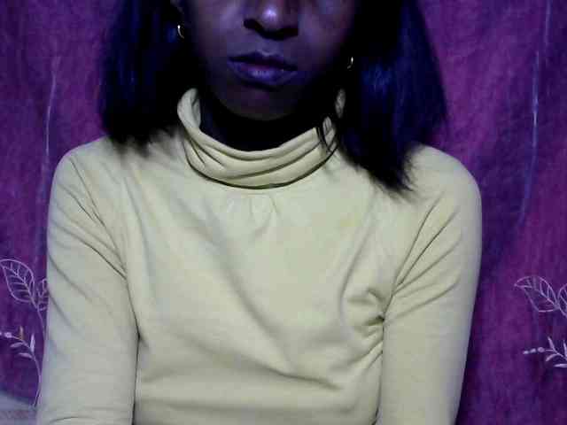 Tinah24 webcam