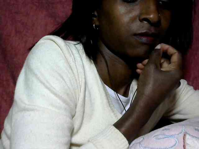 Tinah24 webcam