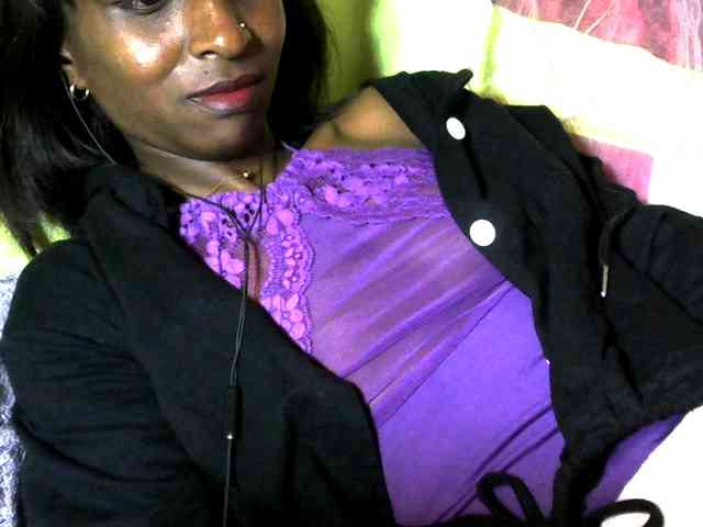 Tinah24 webcam