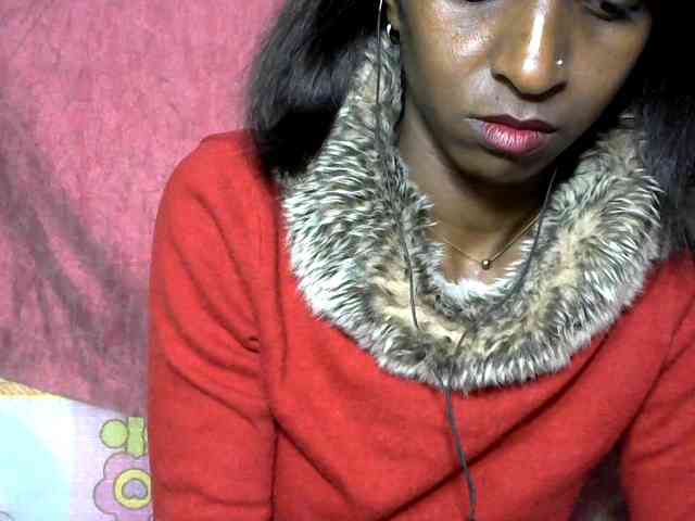Tinah24 webcam