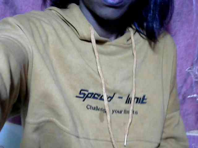 Tinah24 webcam