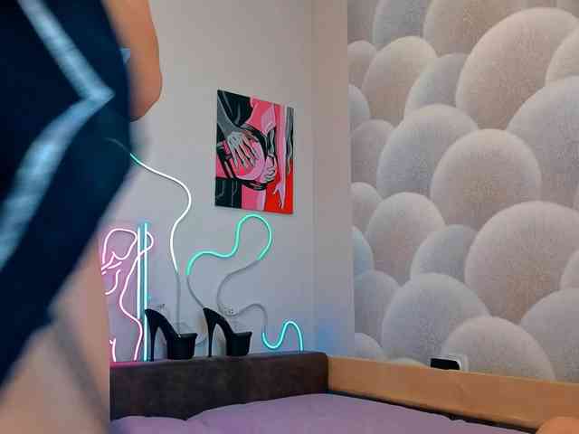 sexcam show NikeLike