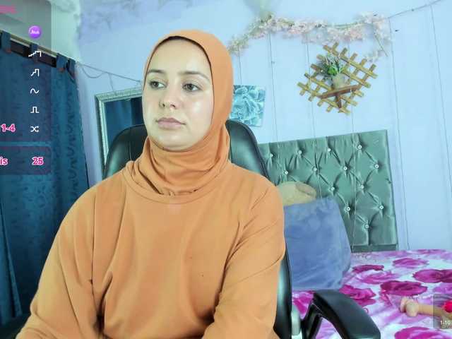 BadraSaadi's BongaCams show and profile