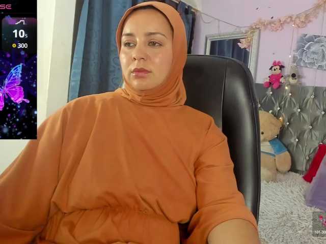 BadraSaadi's BongaCams show and profile