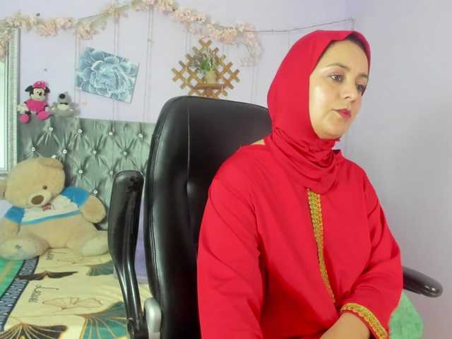 BadraSaadi's BongaCams show and profile