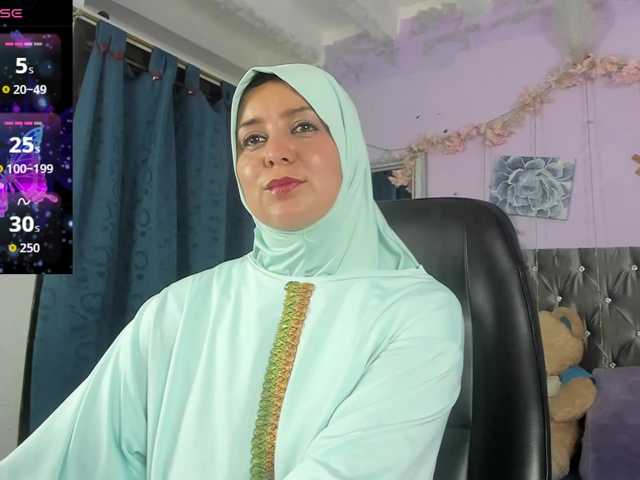 BadraSaadi's BongaCams show and profile