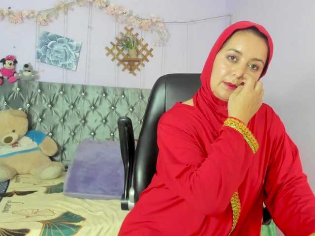 BadraSaadi's BongaCams show and profile