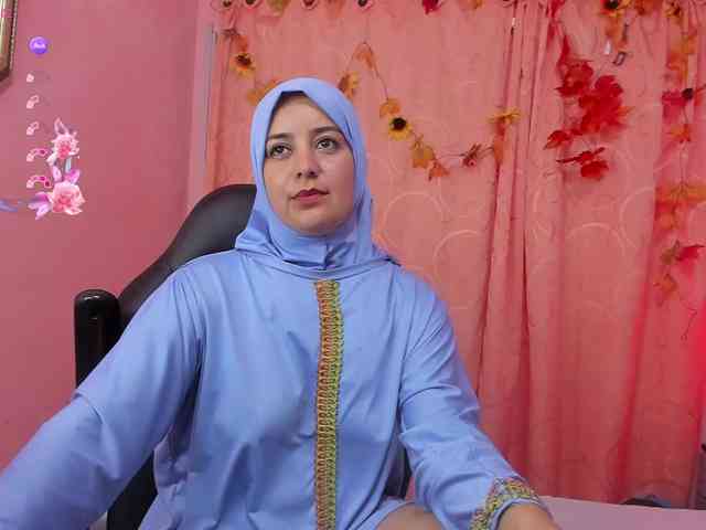 BadraSaadi webcam